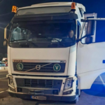 Yalova’da Gece Vakti Ağır Yük Taşırken Yakalandılar: İki Araç Trafikten Men Edildi