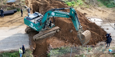 Armutlu’da Dere Hatları Yenileniyor, İlçe Giriş Projesi Başladı