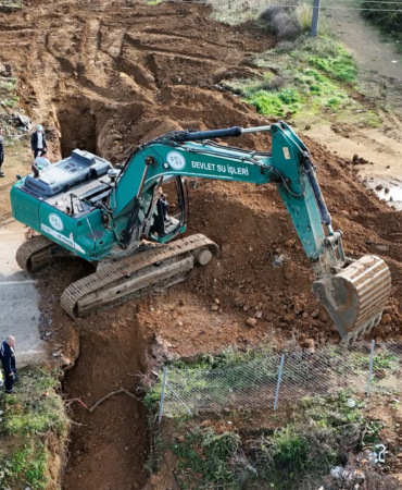 Armutlu’da Dere Hatları Yenileniyor, İlçe Giriş Projesi Başladı
