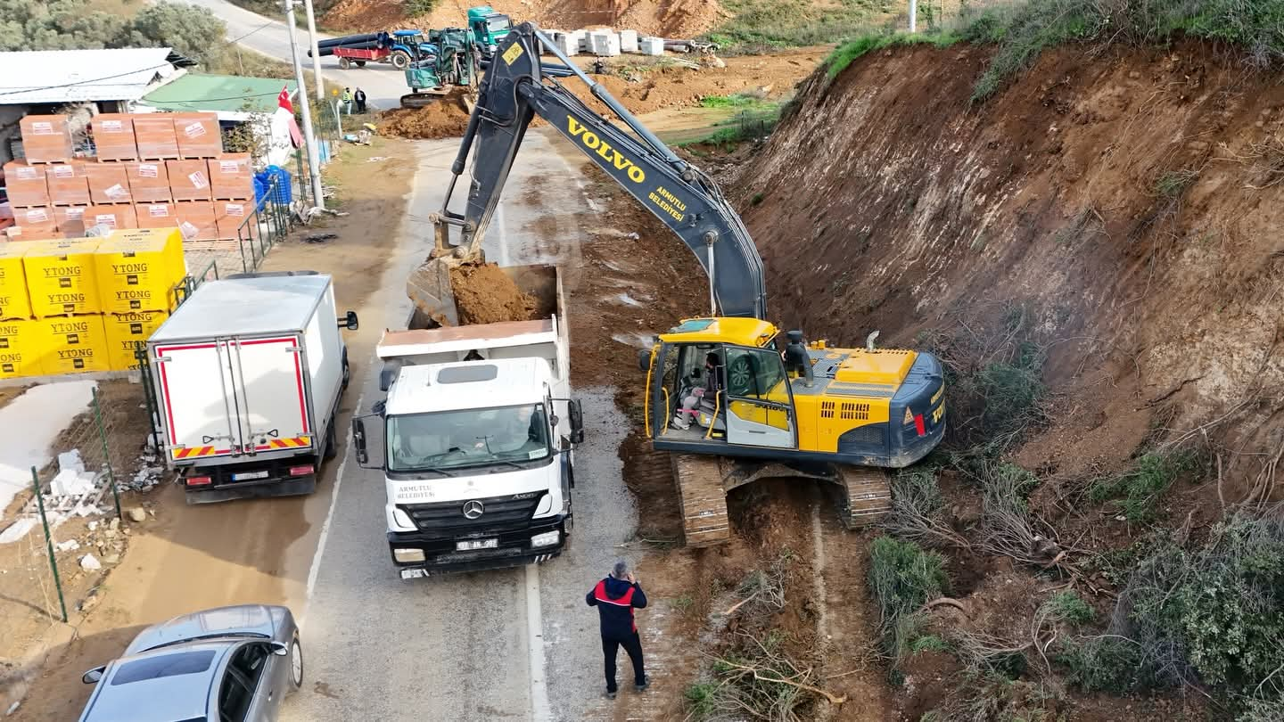 Armutlu’da Dere Hatları Yenileniyor, İlçe Giriş Projesi Başladı 5 Armutlu’da Dere Hatları Yenileniyor, İlçe Giriş Projesi Başladı