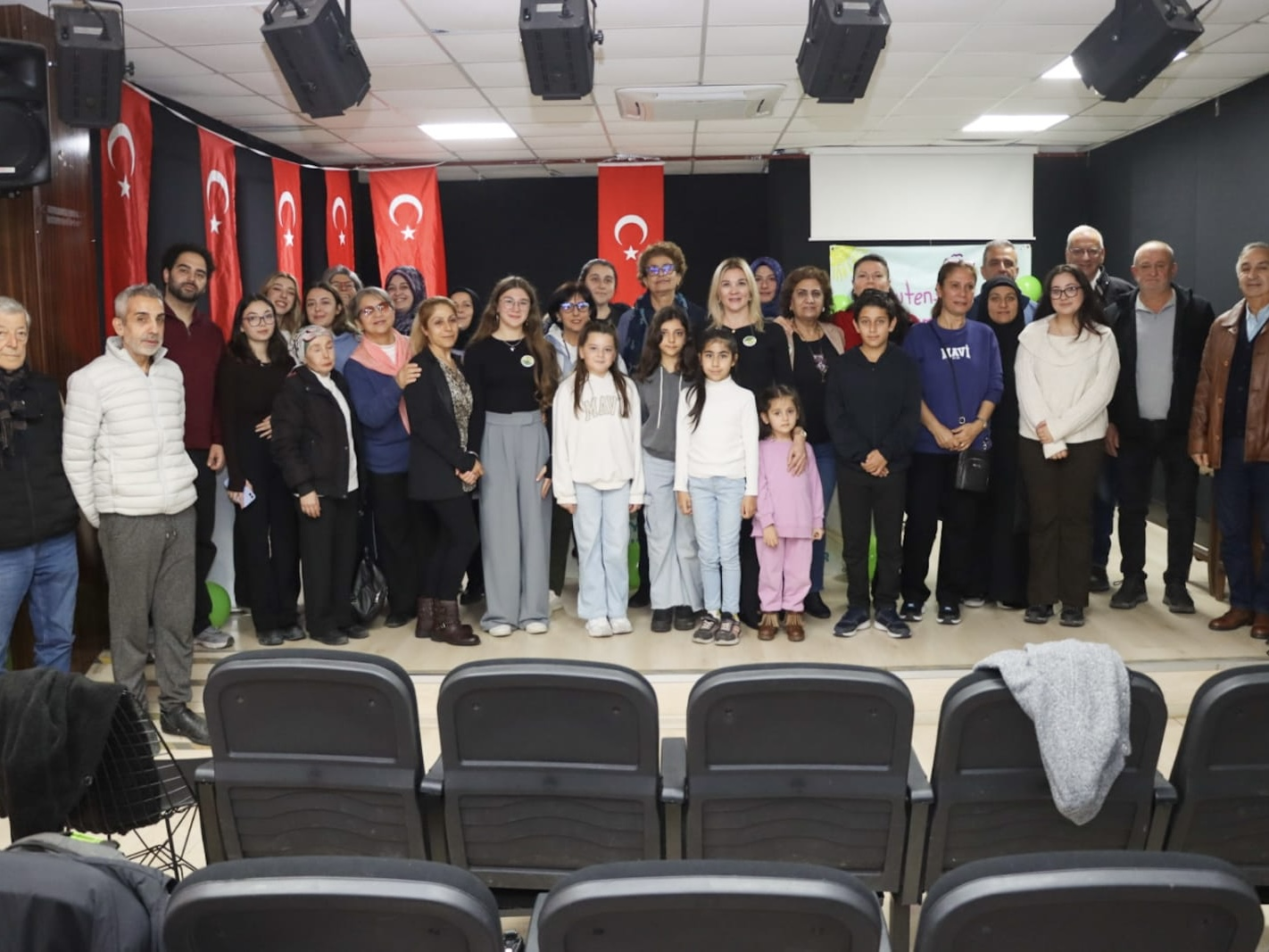 Engelsiz Kafe’nin Çölyak Mutfağı’nda Hastalar ve Aileleri Bir Araya Geldi 6 Engelsiz Kafe’nin Çölyak Mutfağı’nda Hastalar ve Aileleri Bir Araya Geldi