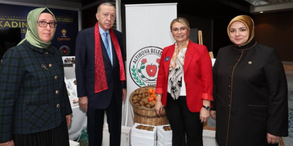 Altınova, Uluslararası Kadın Zirvesi’nde Parladı: Başkan Yasemin Fazlaca, Cumhurbaşkanı Erdoğan’ı Ağırladı