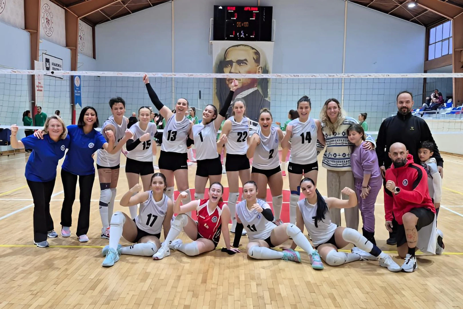 ÇİFTLİKKÖY’ÜN SULTANLARI BURSA’DAN 3 PUANLA DÖNDÜ (3-1)