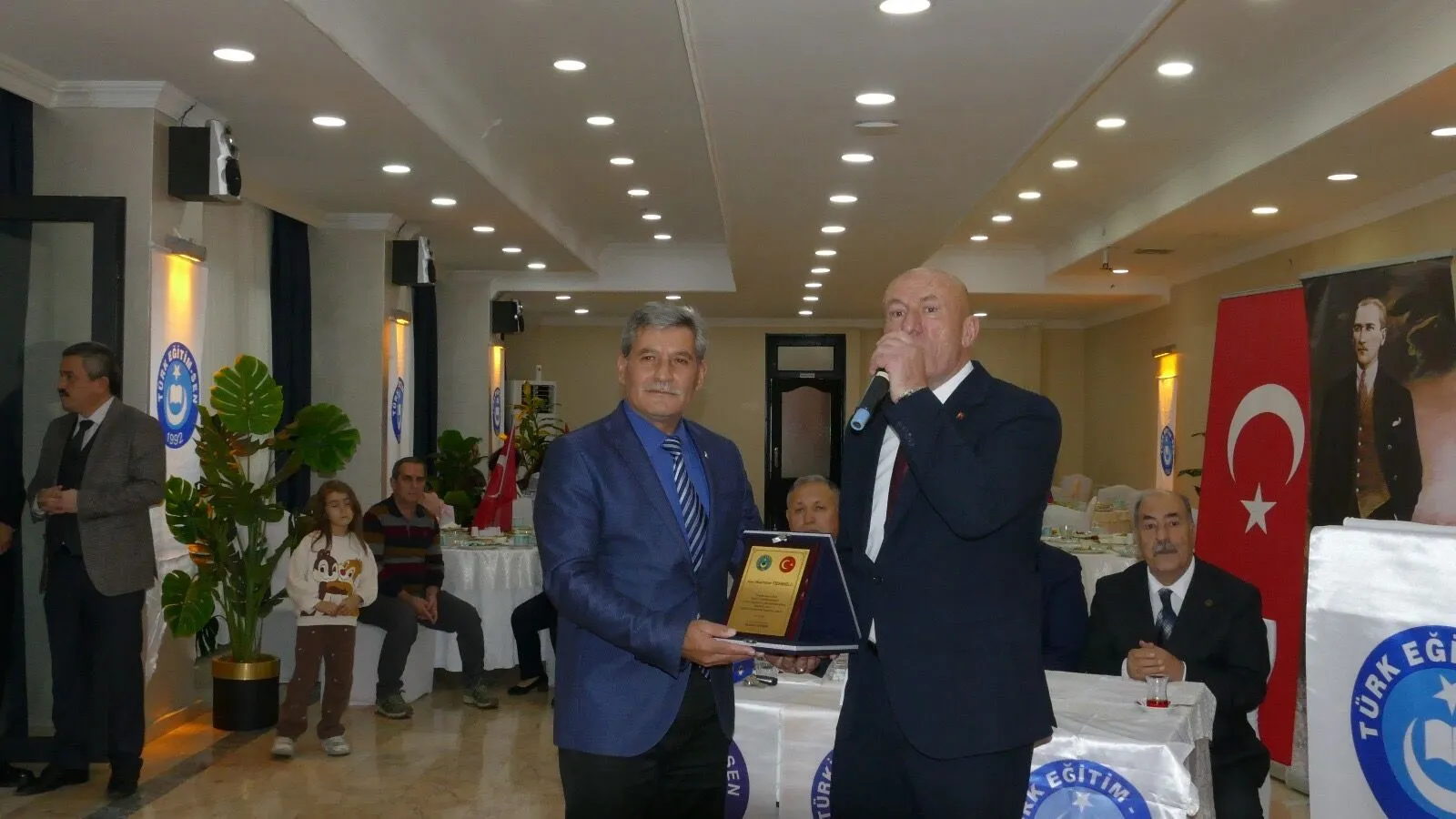 Türk Eğitim-Sen Yalova Şubesi 8. Olağan Genel Kurulu Yoğun Katılımla Gerçekleştirildi