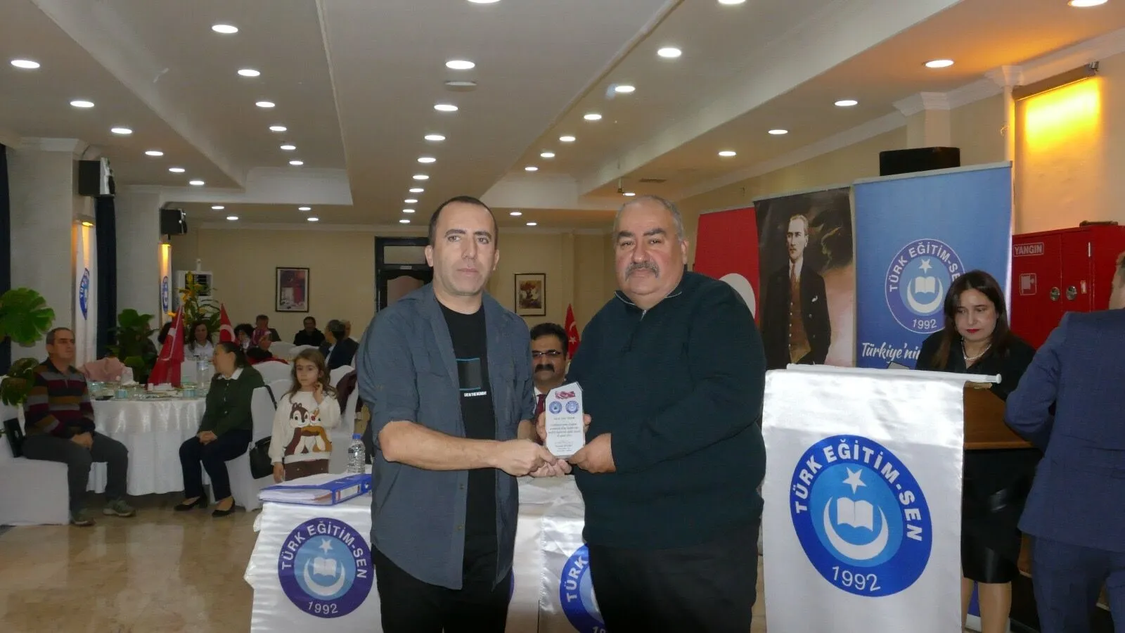 Türk Eğitim-Sen Yalova Şubesi 8. Olağan Genel Kurulu Yoğun Katılımla Gerçekleştirildi