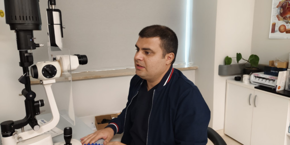 Yalova Eğitim ve Araştırma Hastanesi’nde Örnek Hizmet: Göz Hastalıkları Uzmanı Uzm. Dr. Kadir İlker Çankaya, Yoğun Hasta Yüküne Rağmen Başarıyla Hizmet Veriyor