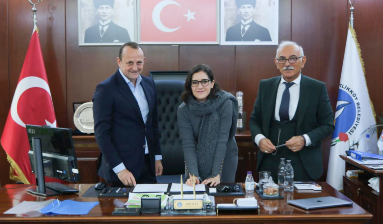 ÇİFTLİKKÖY’DE SOKAK HAYVANLARI İÇİN ÖRNEK İŞ BİRLİĞİ 1 ÇİFTLİKKÖY’DE SOKAK HAYVANLARI İÇİN ÖRNEK İŞ BİRLİĞİ