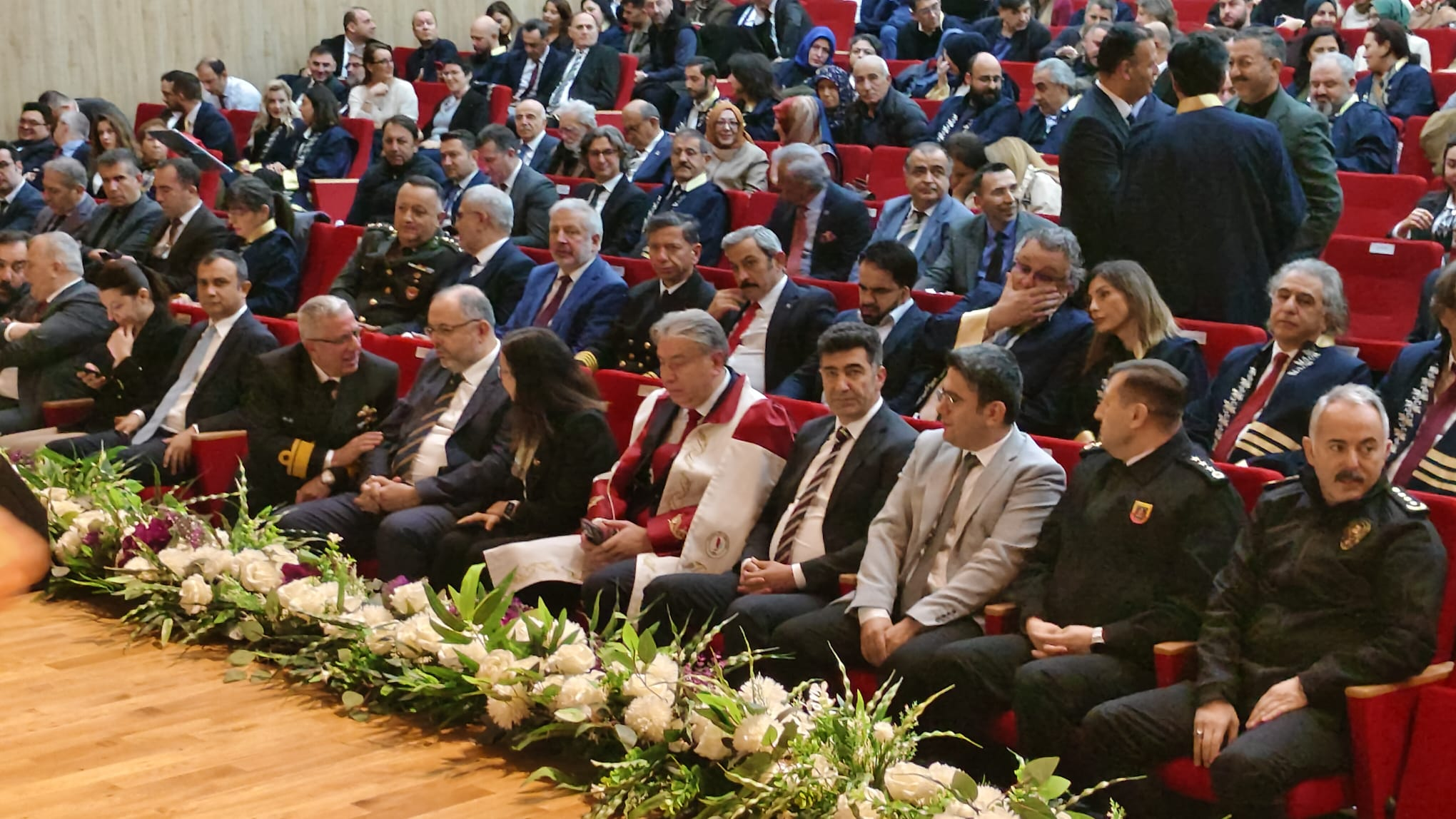 Yalova Üniversitesi’nde 2025–2026 Akademik Yılı Coşkuyla Açıldı