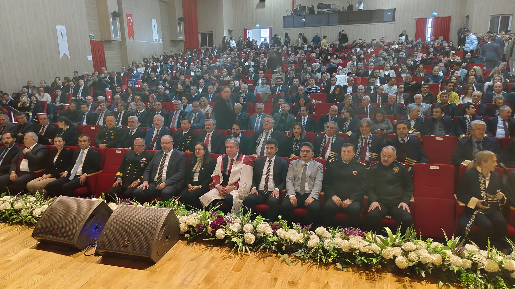 Yalova Üniversitesi’nde 2025–2026 Akademik Yılı Coşkuyla Açıldı 4 Yalova Üniversitesi’nde 2025–2026 Akademik Yılı Coşkuyla Açıldı