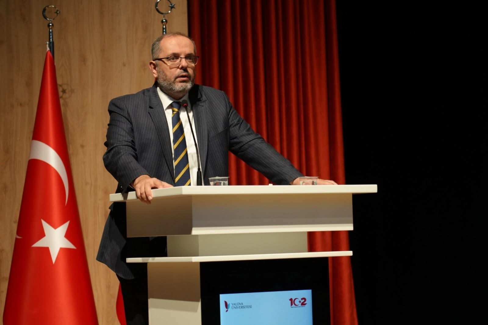 Yalova Üniversitesi’nde 2025–2026 Akademik Yılı Coşkuyla Açıldı 9 Yalova Üniversitesi’nde 2025–2026 Akademik Yılı Coşkuyla Açıldı