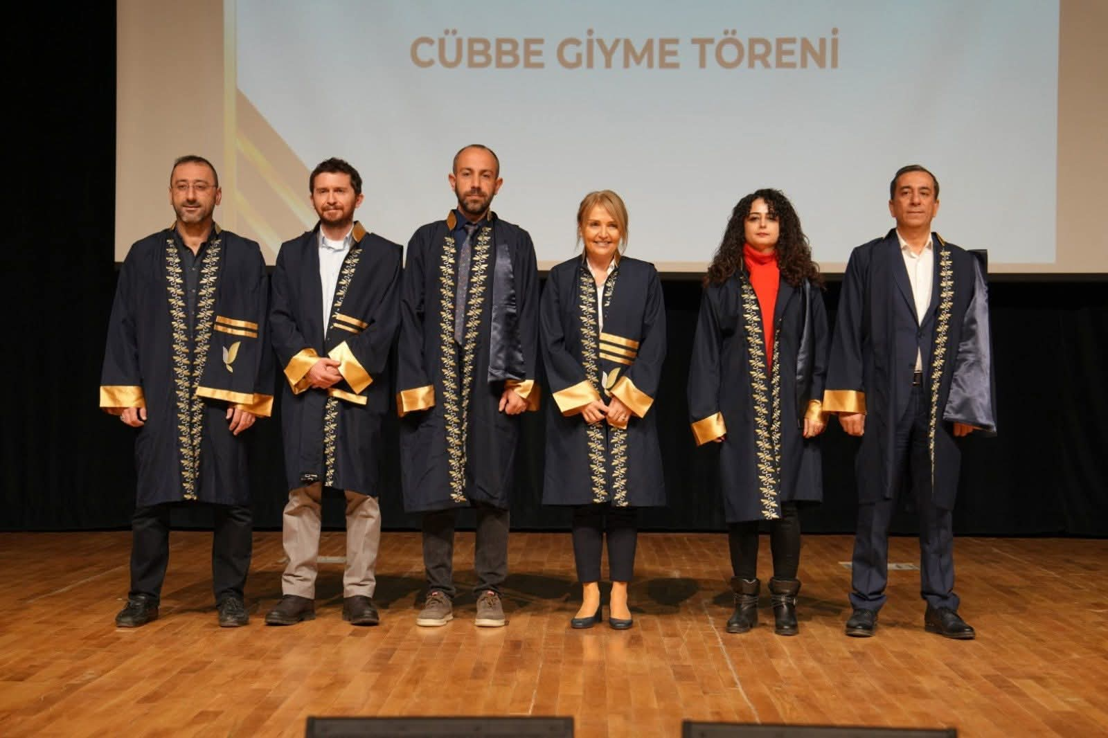 Yalova Üniversitesi’nde 2025–2026 Akademik Yılı Coşkuyla Açıldı 11 Yalova Üniversitesi’nde 2025–2026 Akademik Yılı Coşkuyla Açıldı