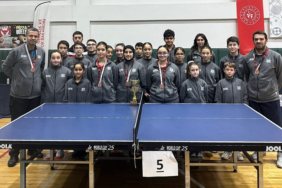 YALOVA BELEDİYESPOR GENÇLER BÖLGE MASA TENİSİ ŞAMPİYONASI’NDA 3.’LÜK ELDE ETTİ