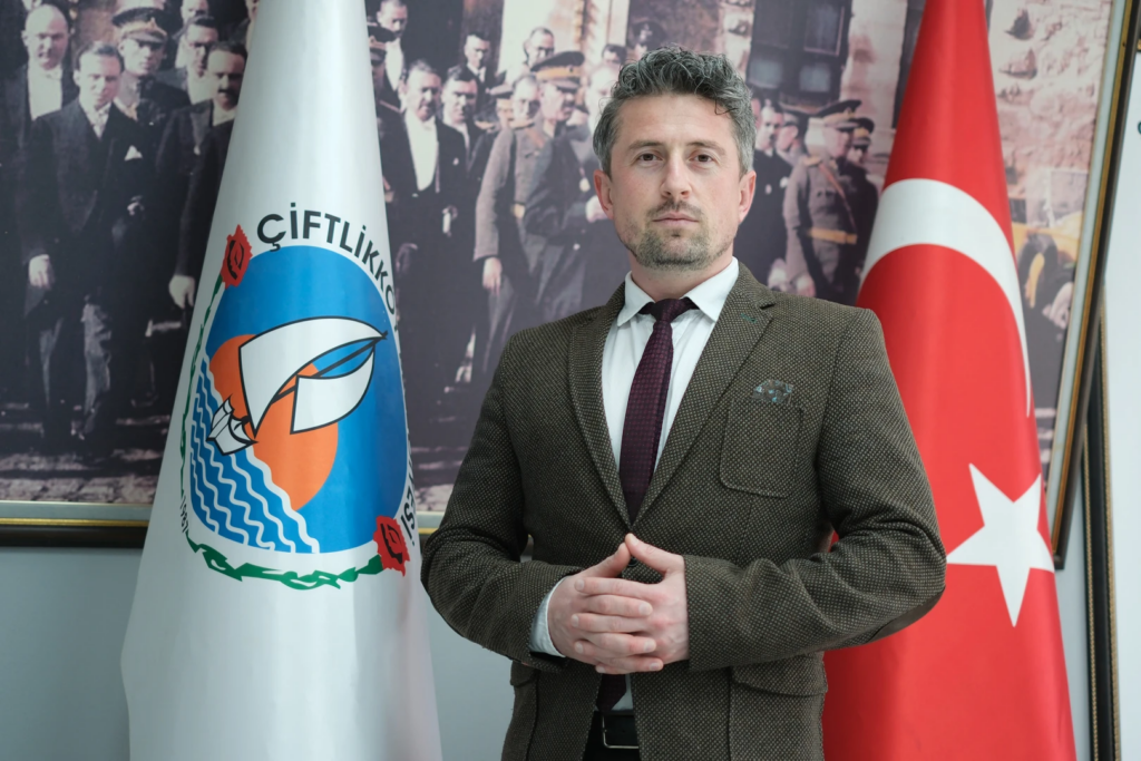 YİĞİTTÜRK’TEN EVCİL HAYVAN SAHİPLERİNE ÇİP VE KARNE UYARISI