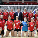 ÇİFTLİKKÖY’ÜN SULTANLARI BURSA BŞB’YE SET VERMEDİ : 3-0