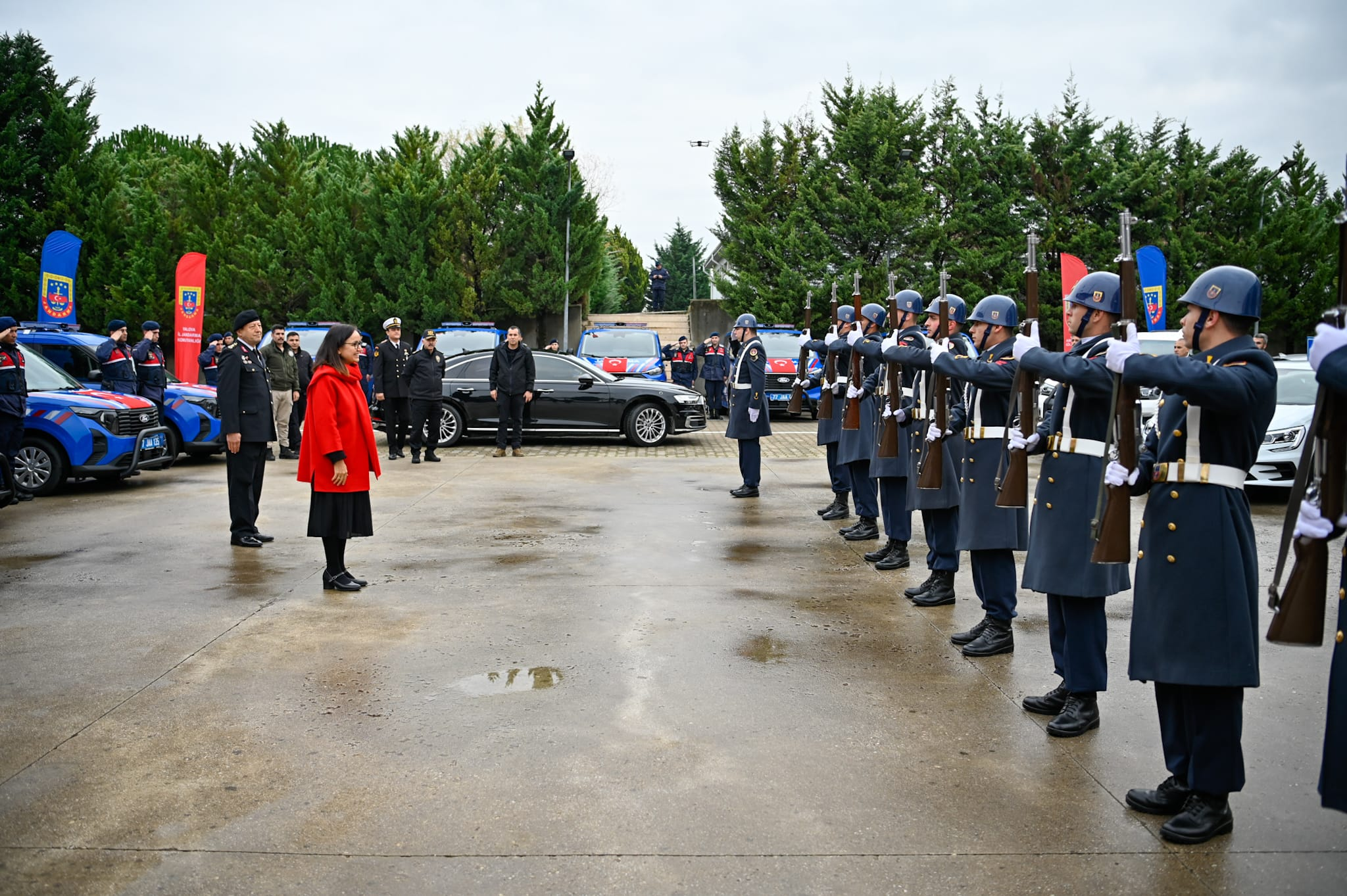 BAKANLIKTAN GÜVENLİK ARAÇLARINA BÜYÜK TAKVİYE: YALOVA JANDARMA’YA 18 YENİ ARAÇ TESLİM EDİLDİ