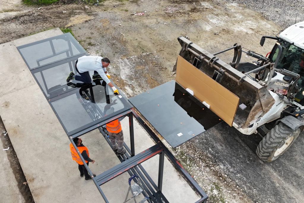 ÇİFTLİKKÖY’DE YENİ NESİL DURAKLAR DEVREYE ALINIYOR