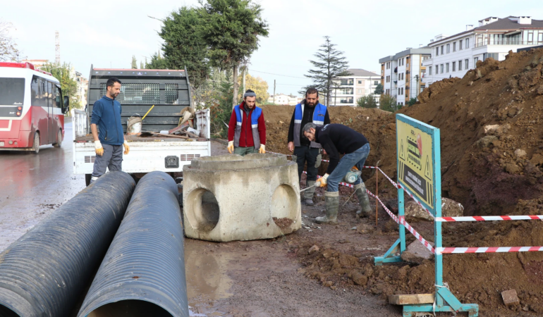 ÇİFTLİKKÖY BELEDİYESİ’NDEN OKULLAR BÖLGESİNE ALTYAPI TAKVİYESİ 6 ÇİFTLİKKÖY BELEDİYESİ’NDEN OKULLAR BÖLGESİNE ALTYAPI TAKVİYESİ