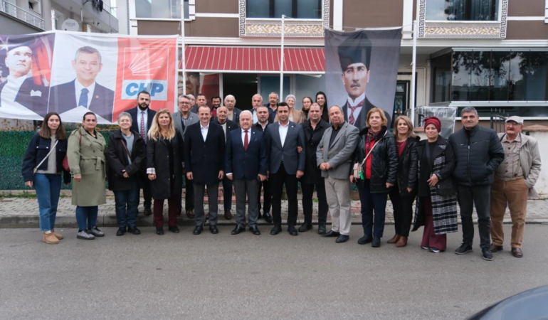 BAŞKAN YELE VE MİLLETVEKİLİ BECAN ESNAFLA BİR ARAYA GELDİ