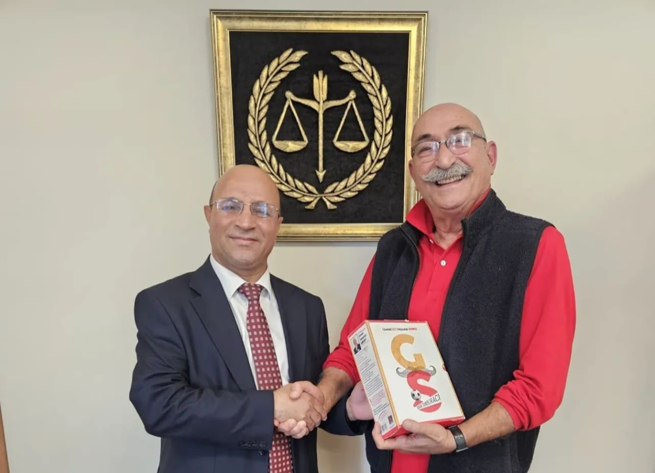 Gazeteci Osman Tanburacı’nın Yalova Adliyesi Ziyareti: Genç Hukukçulara Övgü