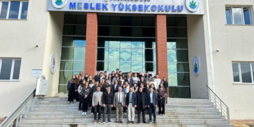 Teşvikiye Belediye Başkanı Mustafa Nurten, Yalova Üniversitesi’nde “Çarşamba Sohbetleri”nin Konuğu Oldu