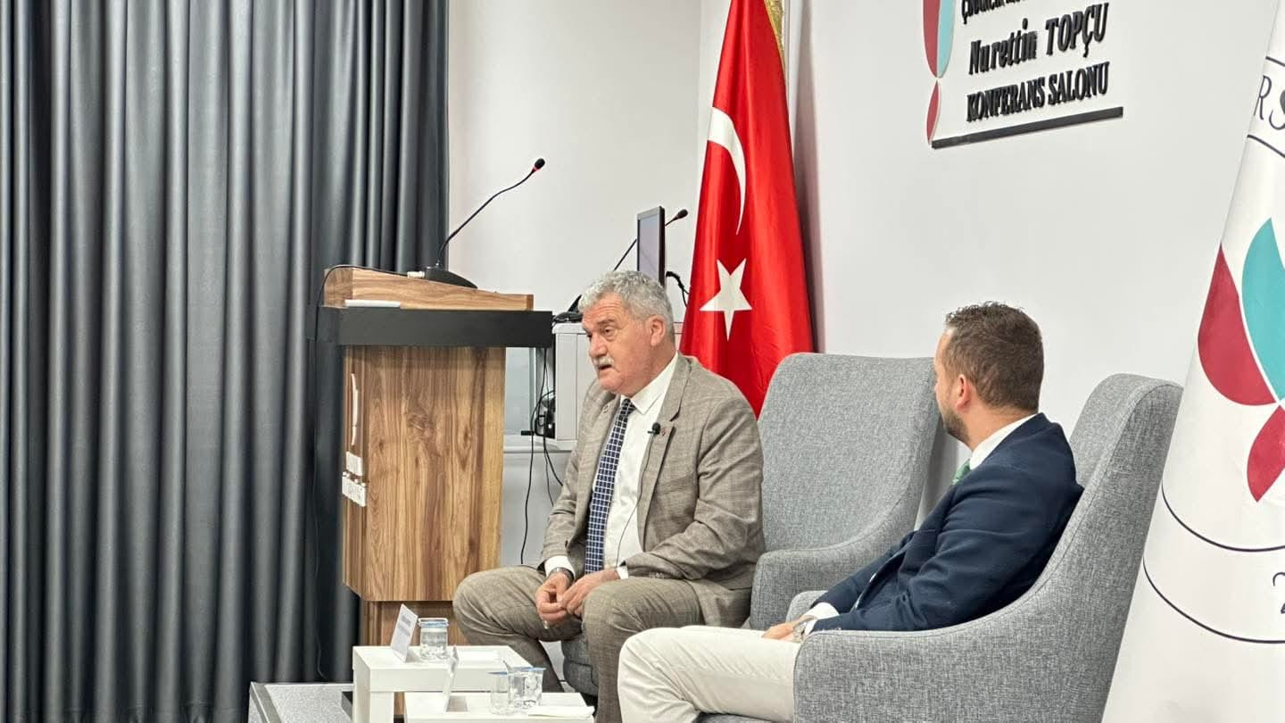 Teşvikiye Belediye Başkanı Mustafa Nurten, Yalova Üniversitesi’nde “Çarşamba Sohbetleri”nin Konuğu Oldu