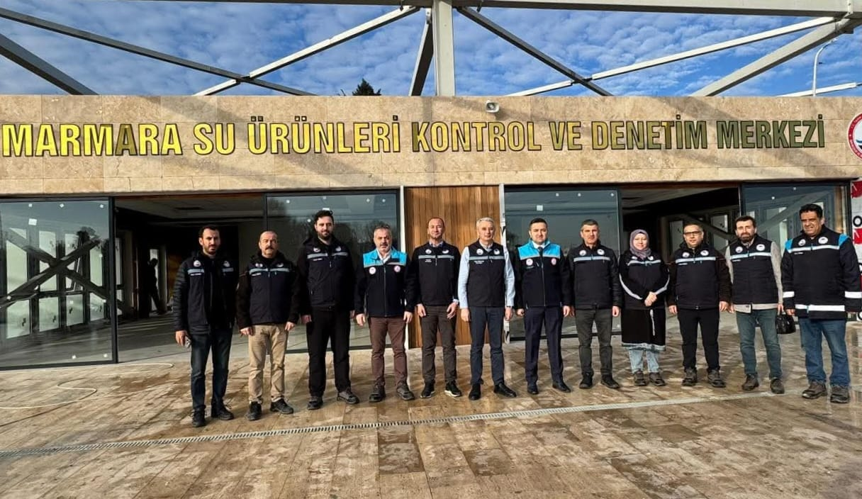 BAKANLIK HEYETİNDEN YALOVA’DA DEV PROJEYE YAKIN TAKİP Akdeniz’in En Büyük Su Ürünleri Kontrol ve Denetim Merkezi 2026’da Hizmete Giriyor 4 BAKANLIK HEYETİNDEN YALOVA’DA DEV PROJEYE YAKIN TAKİP Akdeniz’in En Büyük Su Ürünleri Kontrol ve Denetim Merkezi 2026’da Hizmete Giriyor