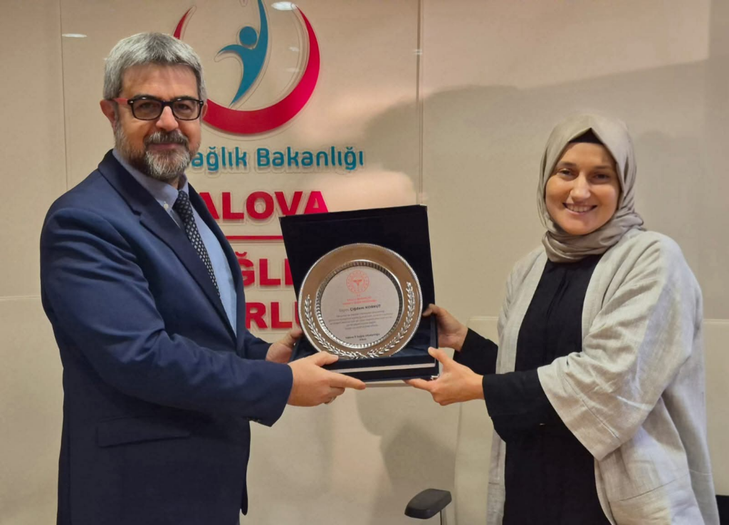 Yalova Sağlık Müdürlüğü’nde Duygusal Veda: Çiğdem Korkut Görevinden Ayrıldı