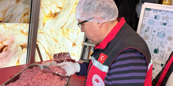 HAFTA SONU GIDA DENETİMLERİ SÜRÜYOR: YALOVA’DA 25 KİLO KIYMAYA EL KONULDU