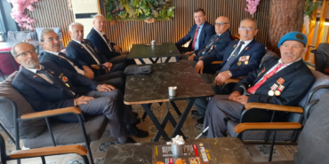 Gazilerden Öğrencilere Tarih Dersi: Armutlu’da Kıbrıs Barış Harekâtı’nın Hatıraları Paylaşıldı