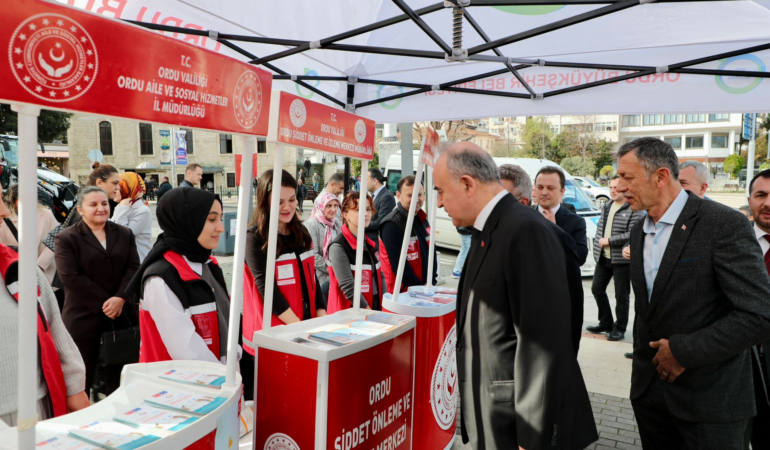 YÜKSELEN KADINLAR GİRİŞİMCİLİK EĞİTİM TIRI ORDU’DA KADIN GİRİŞİMCİLERLE BULUŞTU
