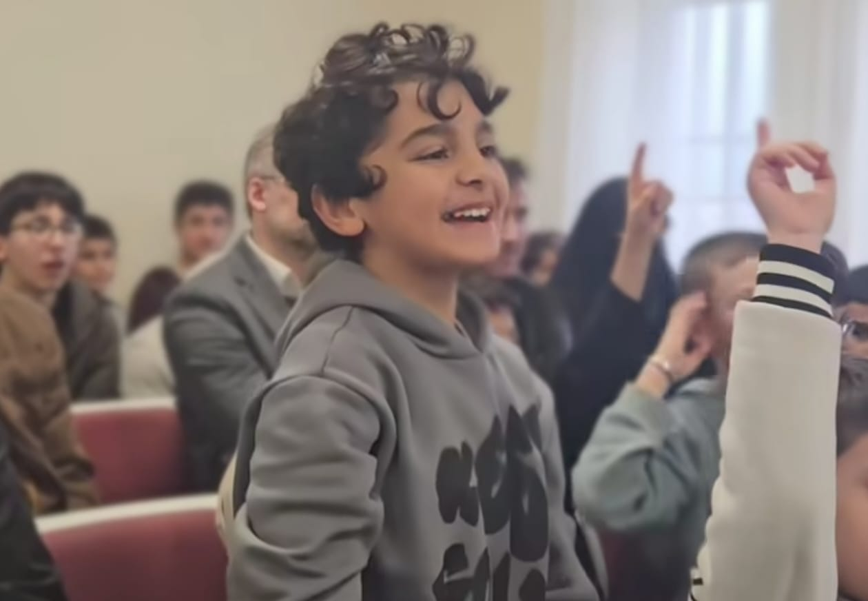 Yüreklere Dokunan Ziyaret: Bursa İl Müftüsü Karabayır’dan Yalova Hafız İHO’da Hafızlık Mesajları 10 Yüreklere Dokunan Ziyaret: Bursa İl Müftüsü Karabayır’dan Yalova Hafız İHO’da Hafızlık Mesajları