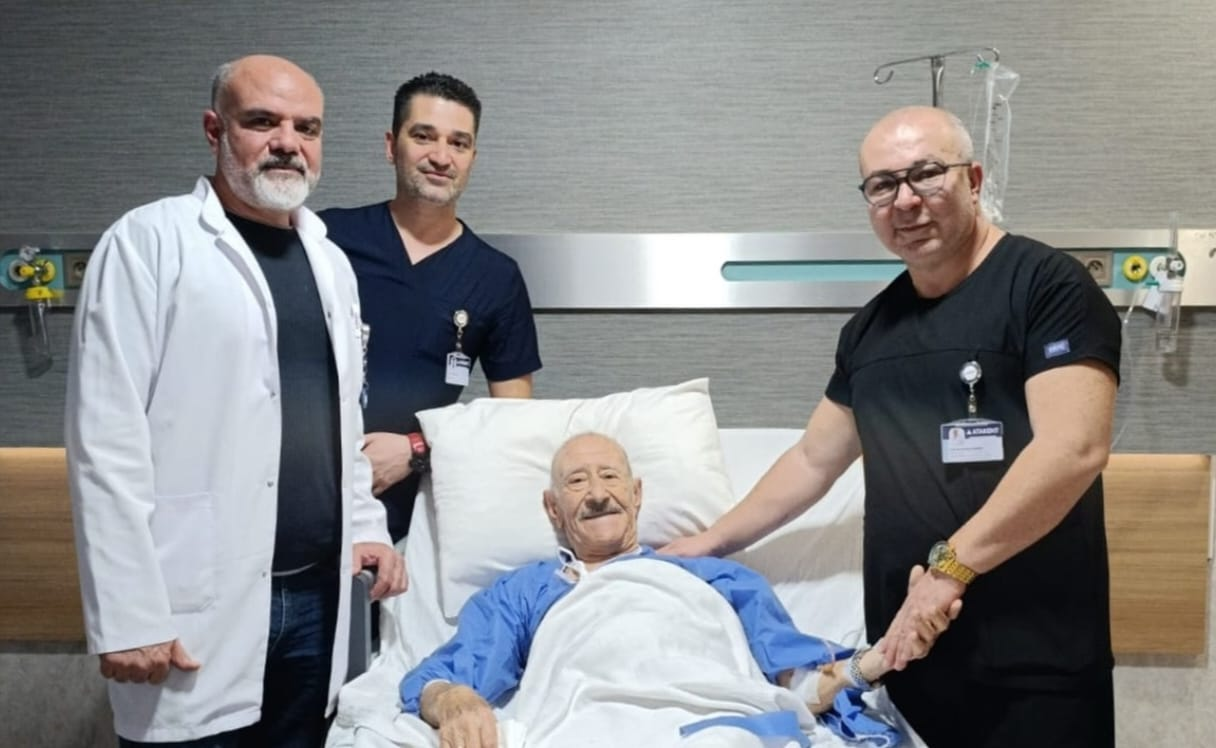 Osteoporoza Bağlı Omurga Çökme Kırıklarında Ultrason Eşliğinde Ağrı Tedavisi Uygulandı