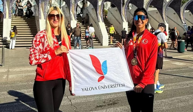 Yalova Üniversitesi Atletizm Kulübü’nden Uluslararası Başarı: Valencia Maratonu’nda Gurur Veren Performans Özet / Spot: