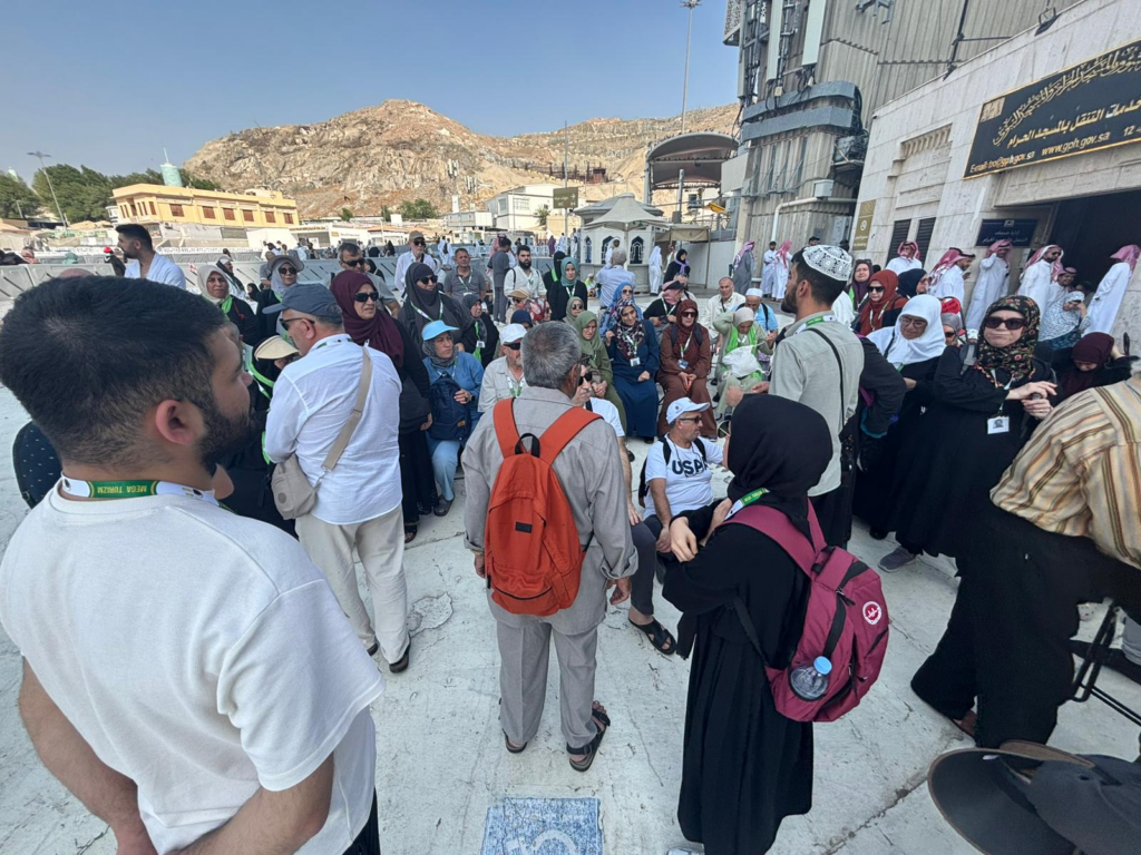 Yalova Türk Sağlık-Sen’den Anlamlı Umre Programı: 85 Kişilik Katılımla Manevi Yolculuk Tamamlandı