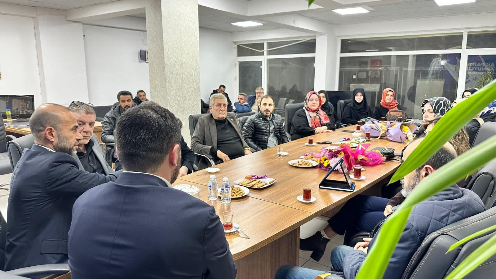 AK Parti Armutlu İlçe Danışma Meclisi Toplantısı Gerçekleştirildi