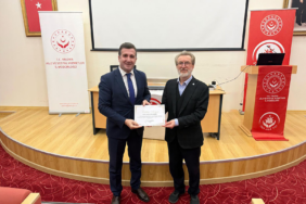 TÜRKİYE AİLE YILI SÖYLEŞİLERİ YALOVA’DA GERÇEKLEŞTİRİLDİ: AİLE DAYANIŞMASI TOPLUMSAL HUZURUN ANAHTARI