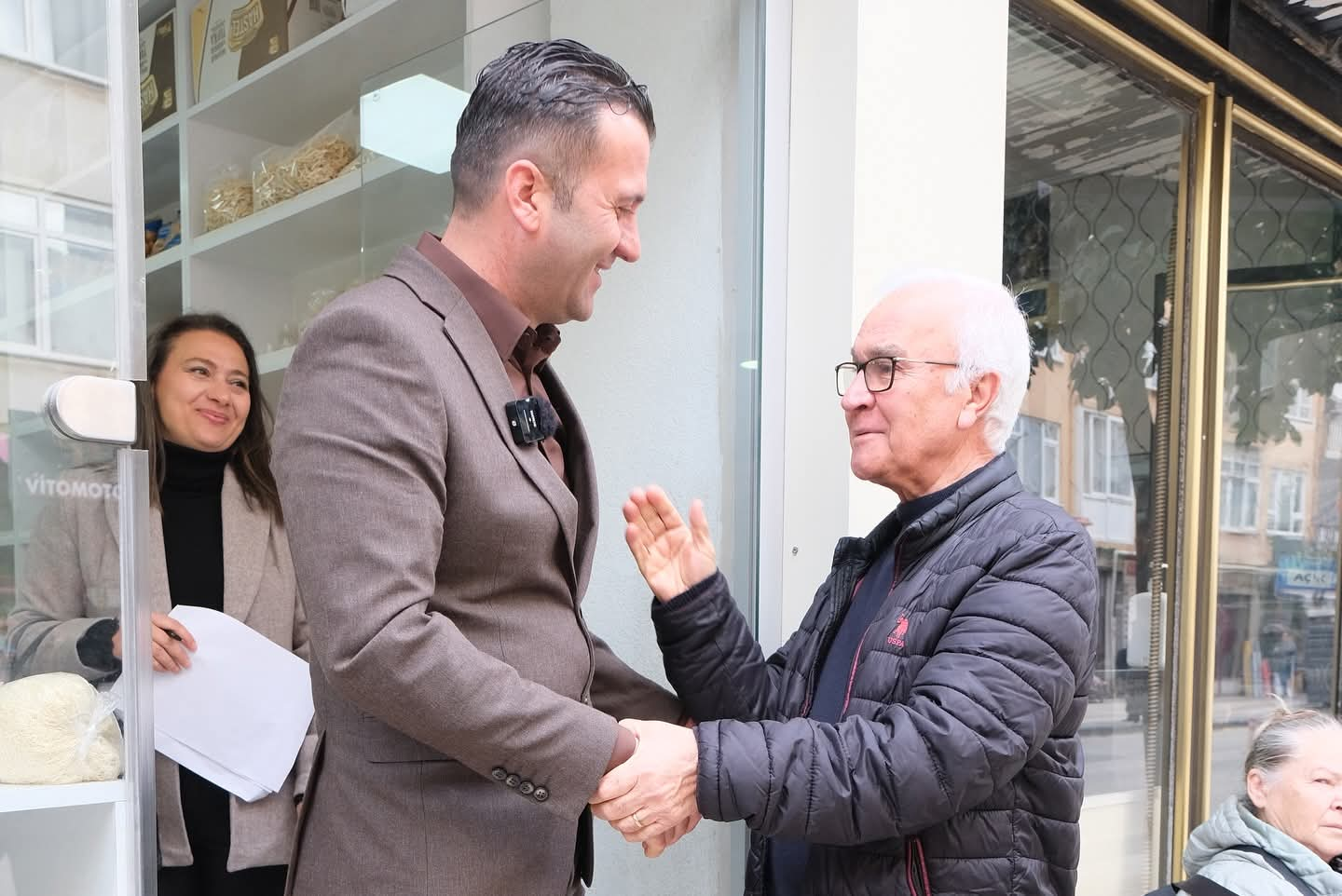 Aydın Kacir: “Esnafımıza Derin Bir Nefes Aldıracağız” 8 Aydın Kacir: “Esnafımıza Derin Bir Nefes Aldıracağız”