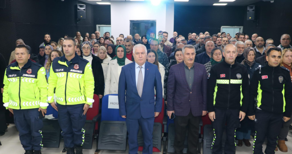 Yalova’da Okul Servislerine Güvenlik Eğitimi: Sürücü ve Rehber Personele Hayati Kurallar Anlatıldı