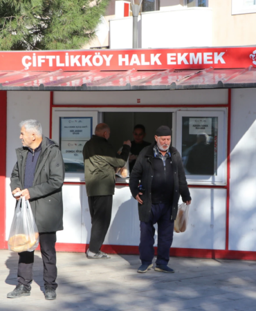 ÇİFTLİKKÖY’DE HALK EKMEK SATIŞ SAYILARI SEVİNDİRDİ