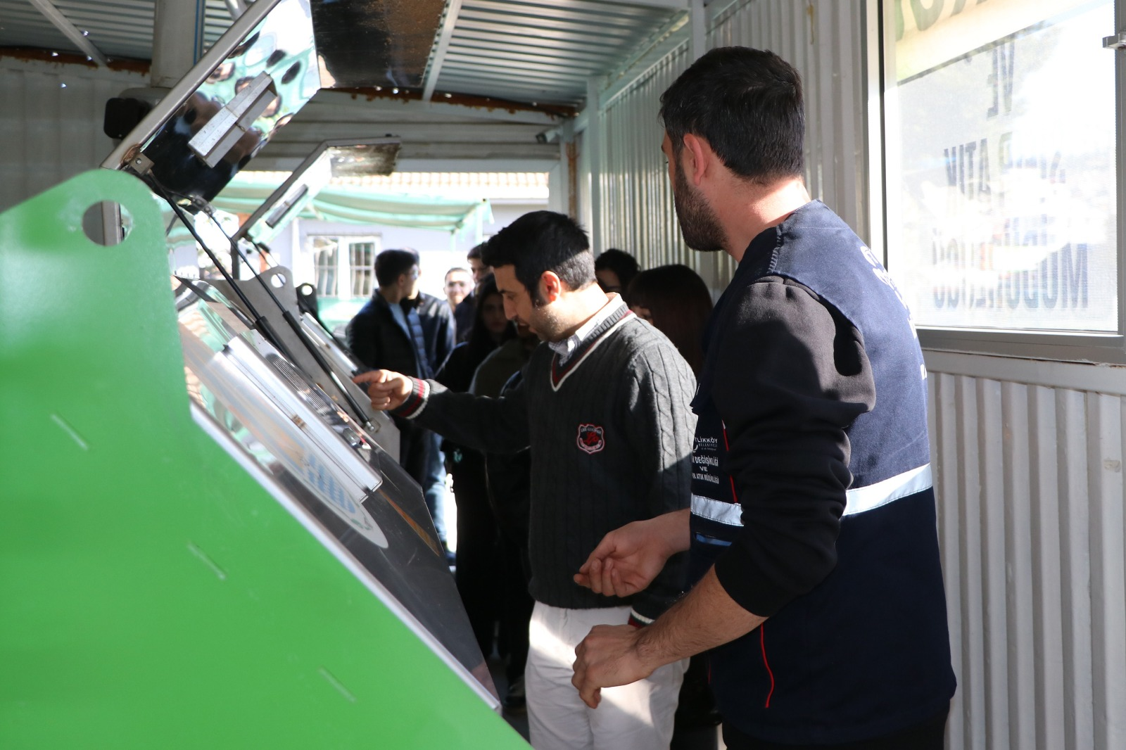 MUHASEBE ÖĞRENCİLERİ ÇİFTLİKKÖY SIFIR ATIK MERKEZİ’NDE