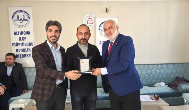 Gençlik Koordinatörlüğü Yıl Sonu İstişare Toplantısı Altınova’da Gerçekleştirildi