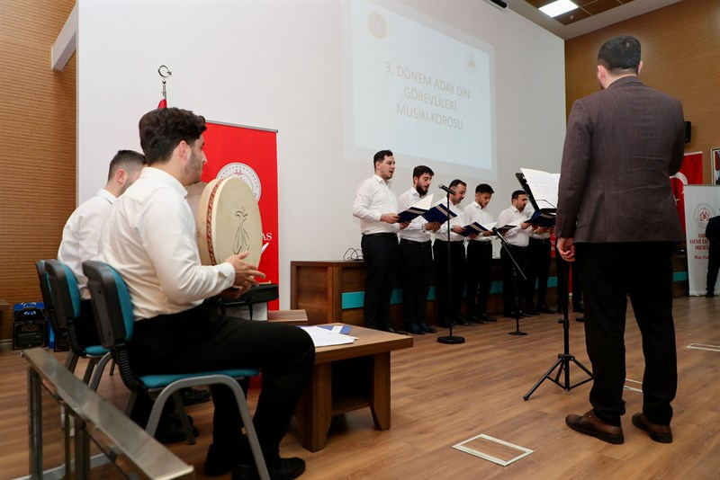 Diyanet Akademisi Ordu Dini İhtisas Merkezi 3. Dönem Mezunlarını Verdi