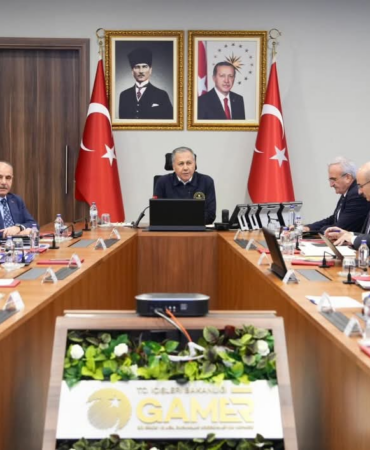 Vali Dr. Hülya Kaya, Yeni Yıl Tedbirleri Koordinasyon Toplantısına Katıldı