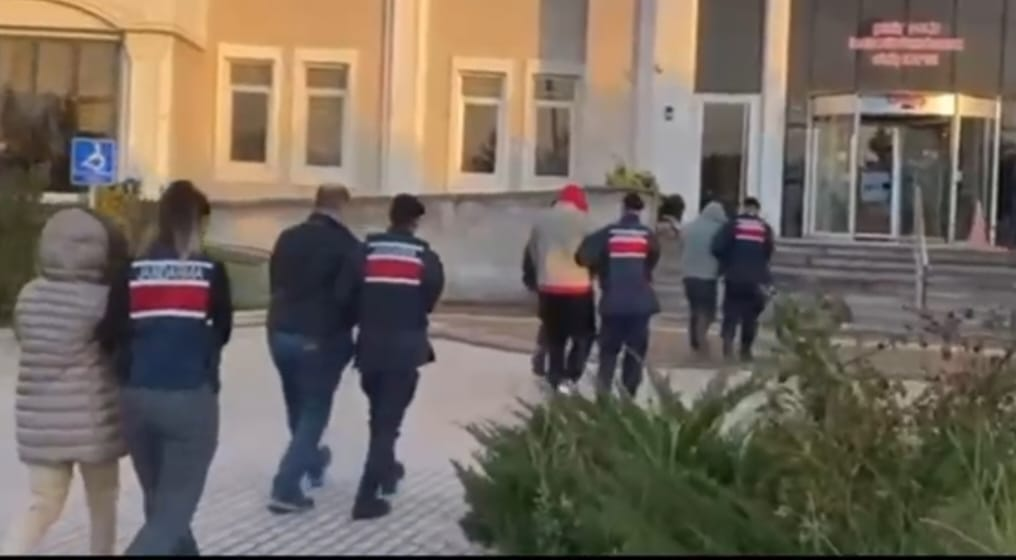 Armutlu Merkezli Devre Mülk Vurgunu: 1,2 Milyar TL’lik Dolandırıcılık Operasyonunda 9 Tutuklama