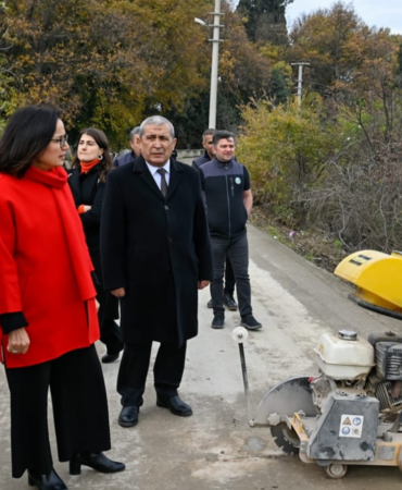 Kirazlı Köyü Ana Yolunda Beton Yol Çalışmaları Hız Kesmeden Sürüyor