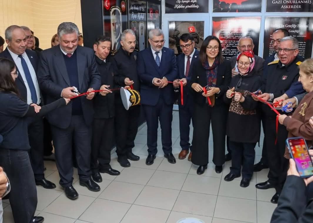 Yalova’da Şehit ve Gazilerin Adı Kütüphanelerde Yaşatılıyor 4 Yalova’da Şehit ve Gazilerin Adı Kütüphanelerde Yaşatılıyor