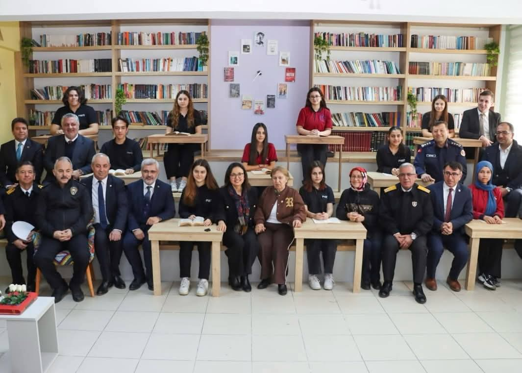 Yalova’da Şehit ve Gazilerin Adı Kütüphanelerde Yaşatılıyor 8 Yalova’da Şehit ve Gazilerin Adı Kütüphanelerde Yaşatılıyor