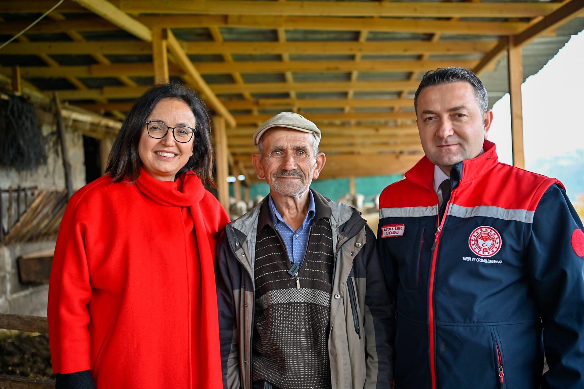 Vali Dr. Hülya Kaya Kirazlı Köyü’nde Sahada: Yol, Eğitim, Sosyal Destek ve Vatandaş Buluşmaları