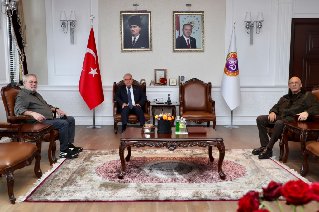 İş İnsanları Ordu Valisi Muammer Erol’u Ziyaret Etti