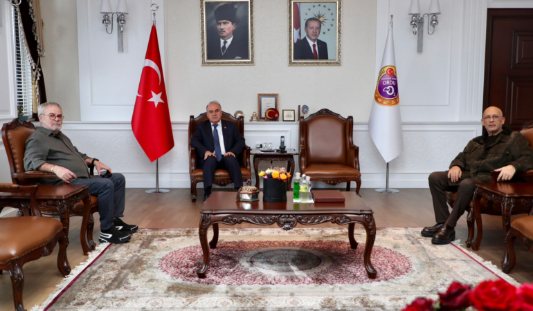 İş İnsanları Ordu Valisi Muammer Erol’u Ziyaret Etti